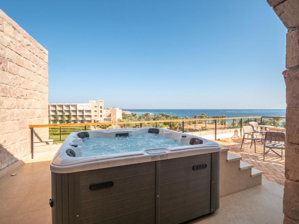 Fort Arabesque Beach Resort and Spa imagine 8